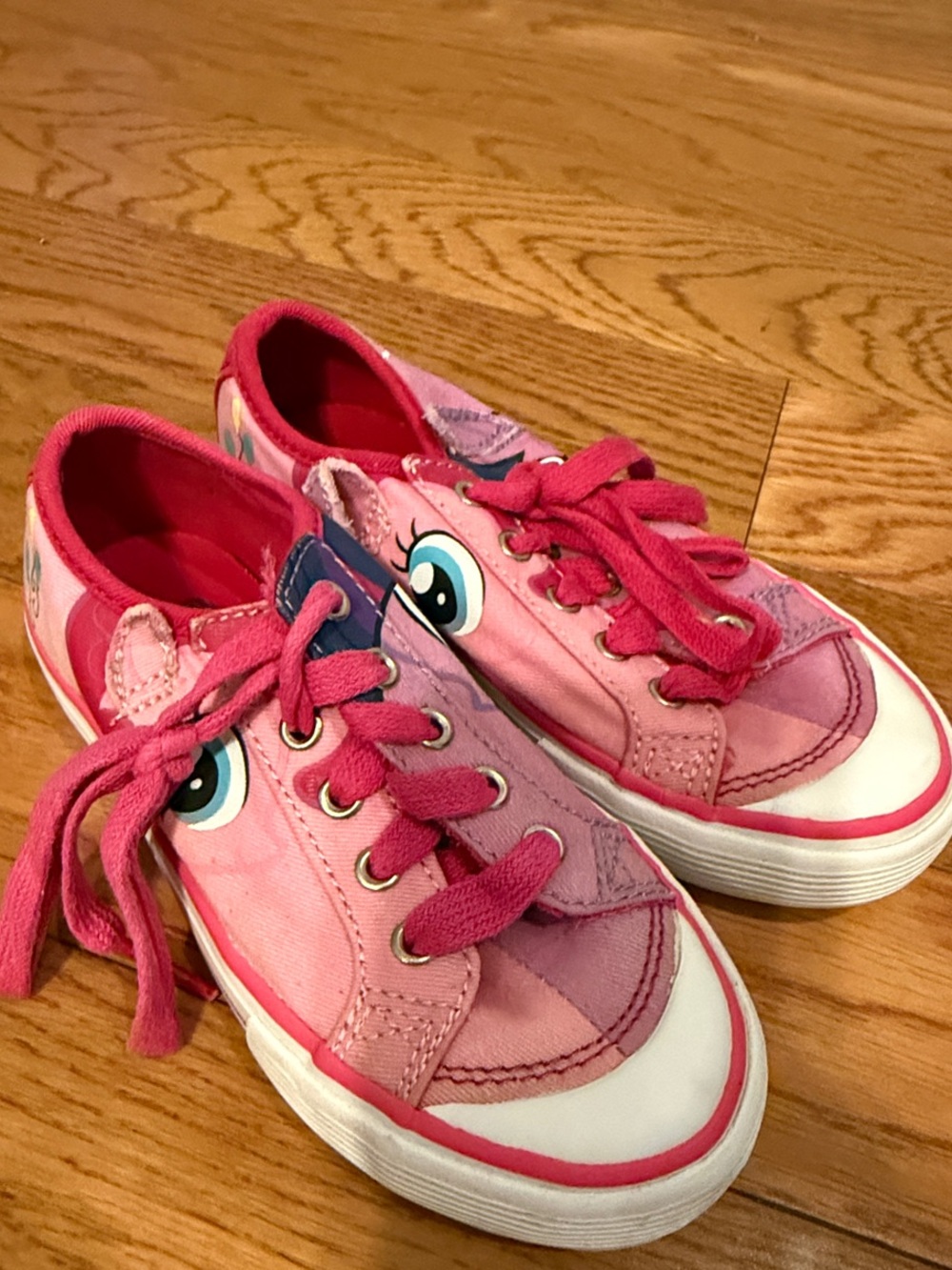 Stride Rite Kids Pink Canvas Sneakers with Playful Eye Graphic